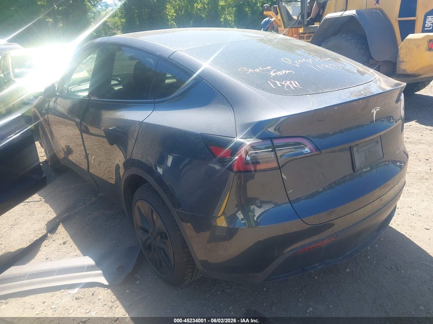 2024 TESLA MODEL Y auction photo 3