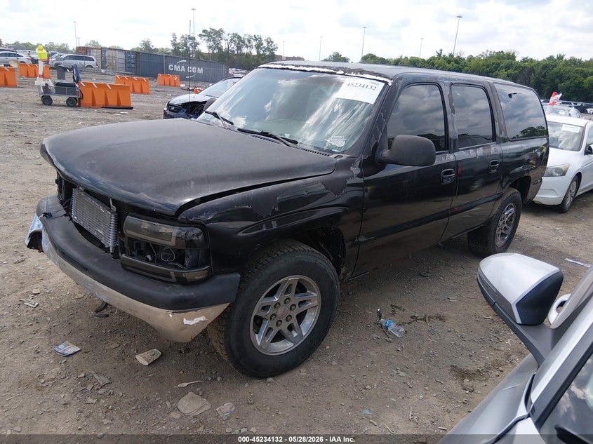 2001 CHEVROLET SUBURBAN 1500 auction photo 2