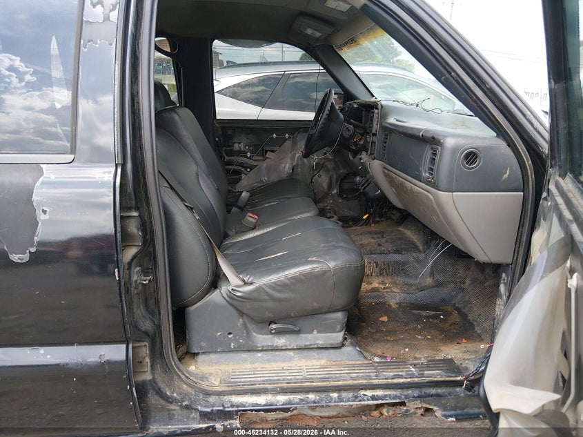 2001 CHEVROLET SUBURBAN 1500 auction photo 5