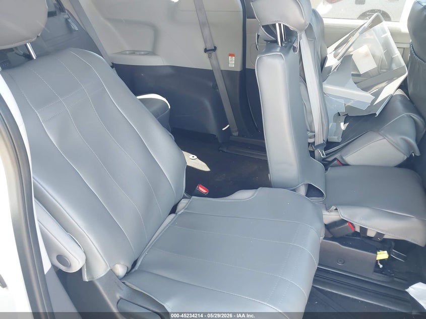 2024 TOYOTA SIENNA auction photo 8