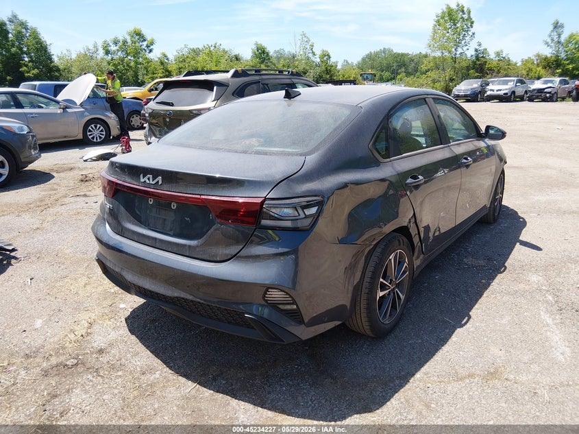 VIN 3KPF24ADXPE622121 2023 KIA FORTE LXS