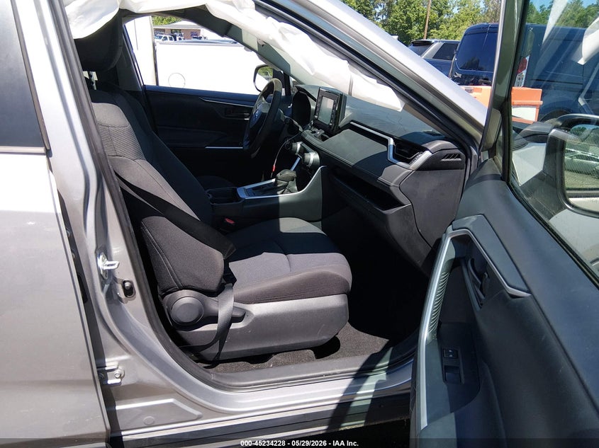 VIN 2T3G1RFV6KC004573 2019 TOYOTA RAV4 LE