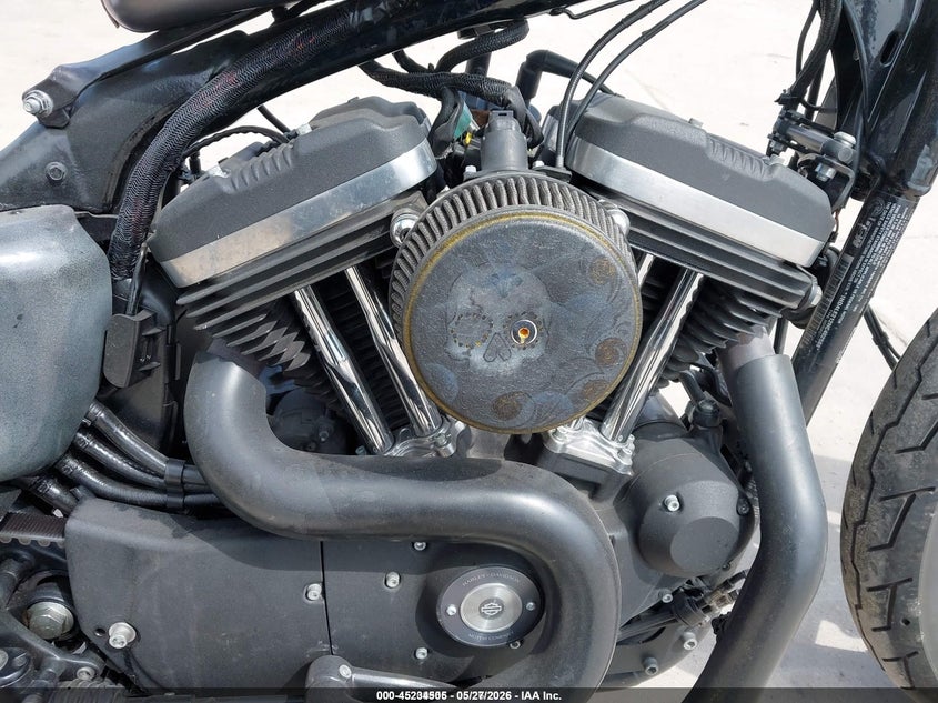 2017 Harley-Davidson Xl883 Iron 883 VIN: 1HD4LE212HC402588 Lot: 45234505