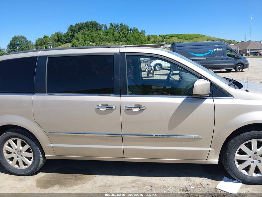 2016 Chrysler Town & Country Touring VIN: 2C4RC1BG9GR121835 Lot: 45234526