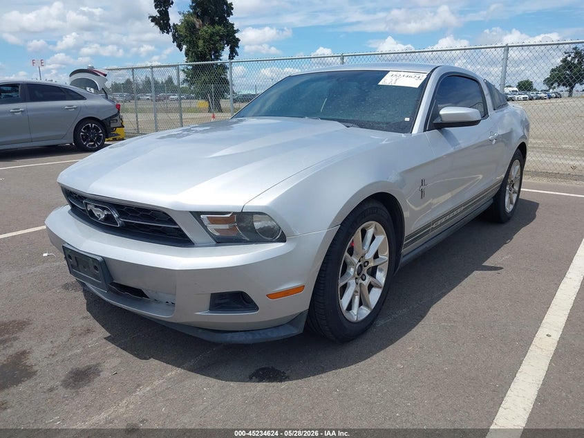 Vin: 1zvbp8am6b5159015, lot: 45732415, ford mustang v6 premium 20112