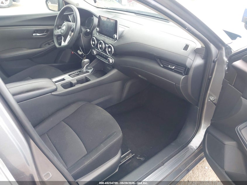 2023 NISSAN SENTRA auction photo 5