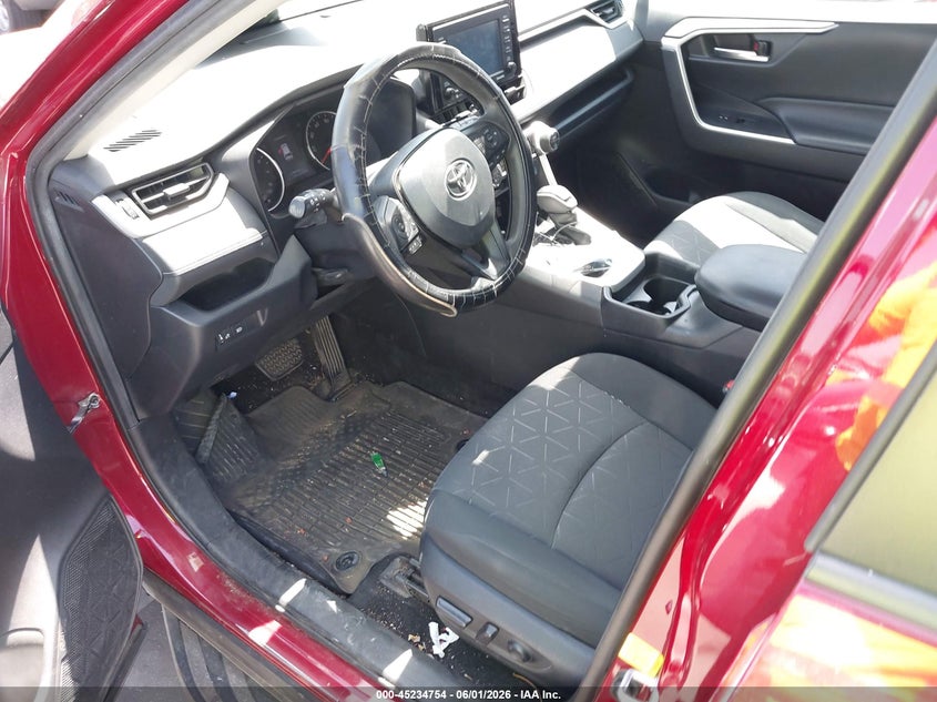 VIN 2T3W1RFV1LW075496 2020 TOYOTA RAV4 XLE