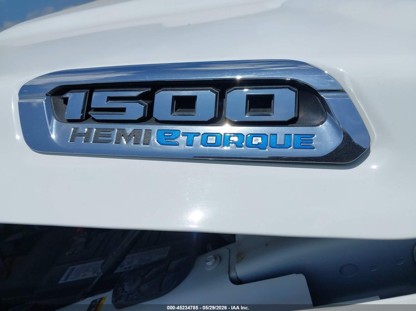 2023 RAM 1500 auction photo 3