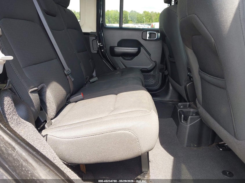 AtlanticExpress - Jeep Wrangler Unlimited