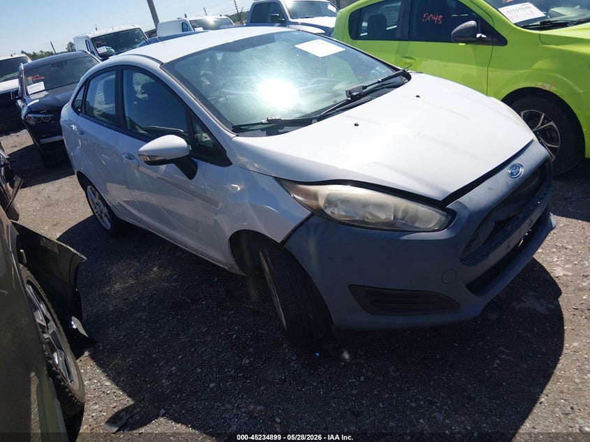 2015 FORD FIESTA SE
