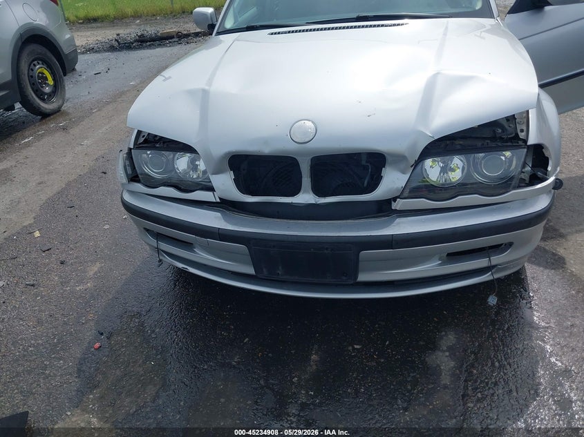 2001 BMW 325I VIN: WBAAV33401FU93552 Lot: 45234908