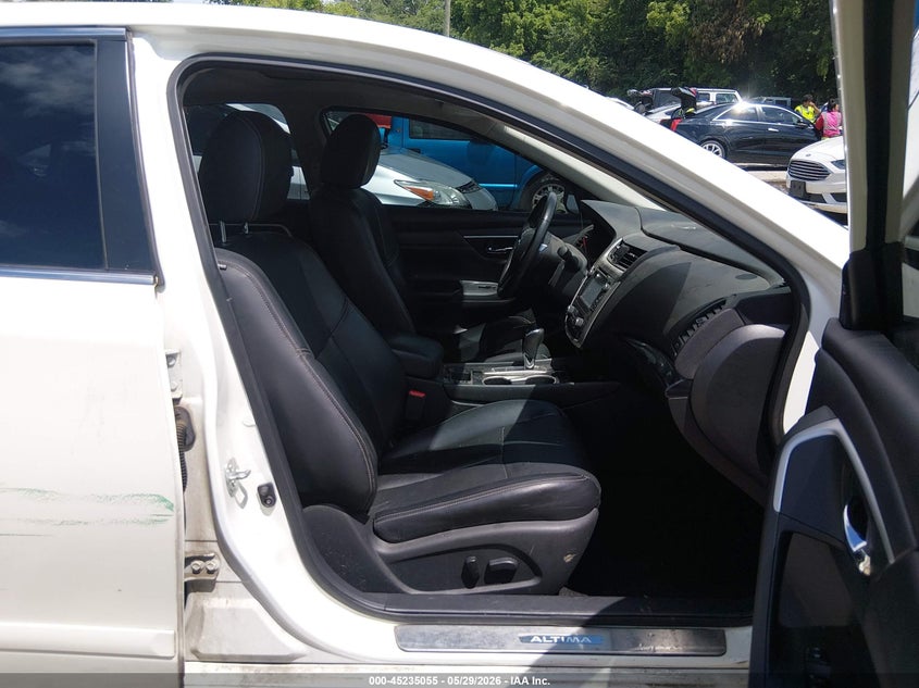 2016 NISSAN ALTIMA auction photo 5