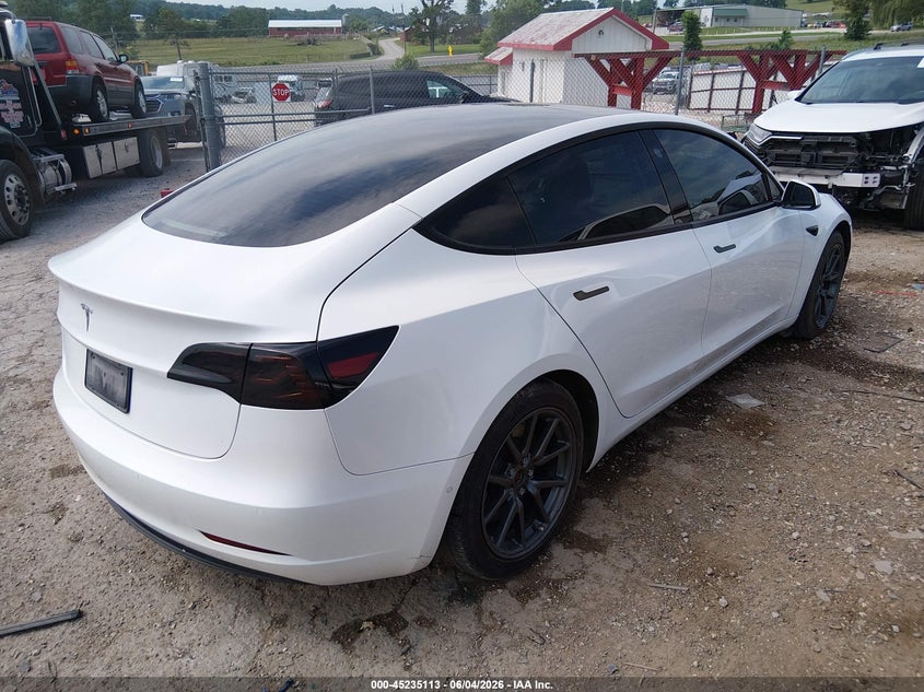Vin: 5yj3e1ea0nf124638, lot: 45732904, tesla model 3 rear-wheel drive 20224