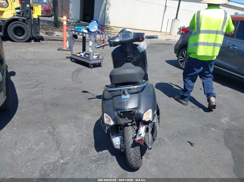 2022 Vespa Other VIN: ZAPMA39M2N5203647 Lot: 45235150