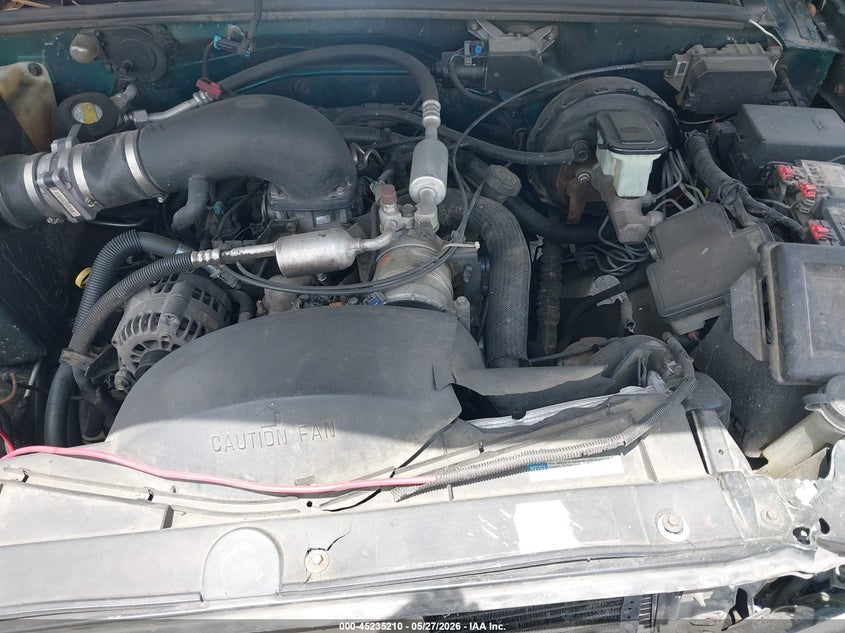 1996 GMC Yukon VIN: 3GKEK18R6TG504971 Lot: 45235210