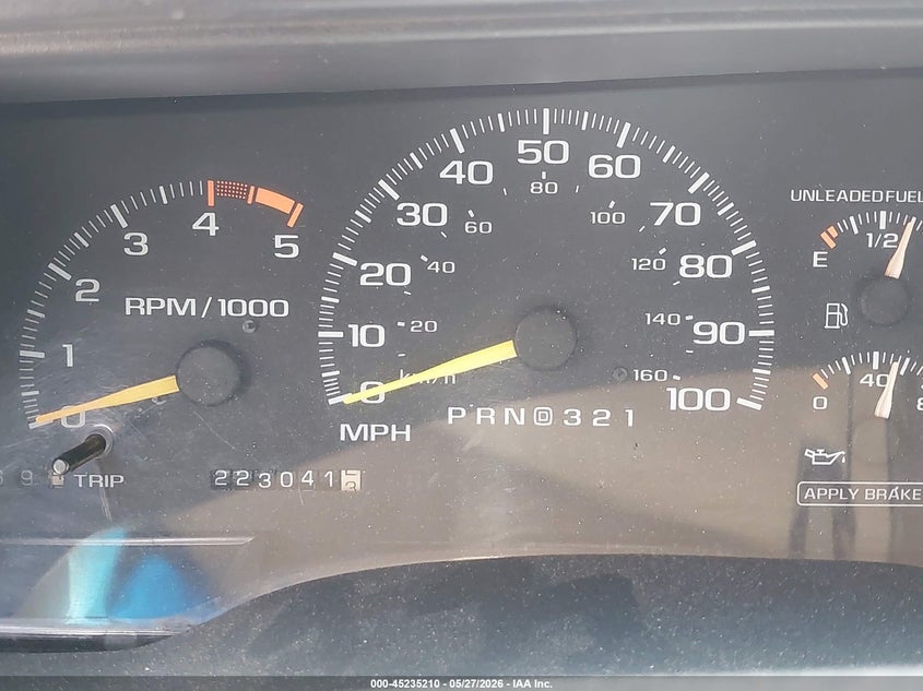 1996 GMC Yukon VIN: 3GKEK18R6TG504971 Lot: 45235210