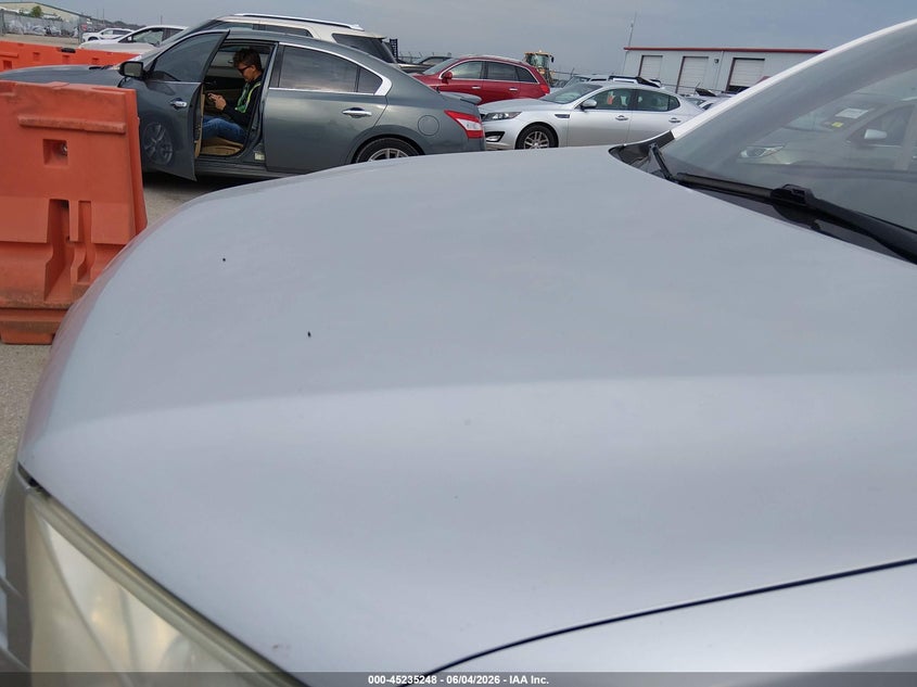 2013 TOYOTA HIGHLANDER auction photo 6