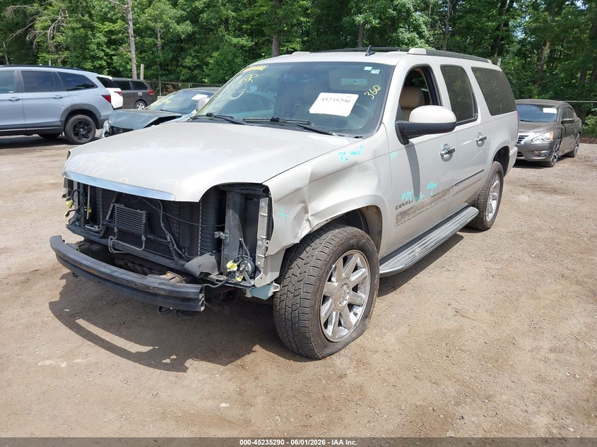 2010 GMC YUKON XL 1500 auction photo 2