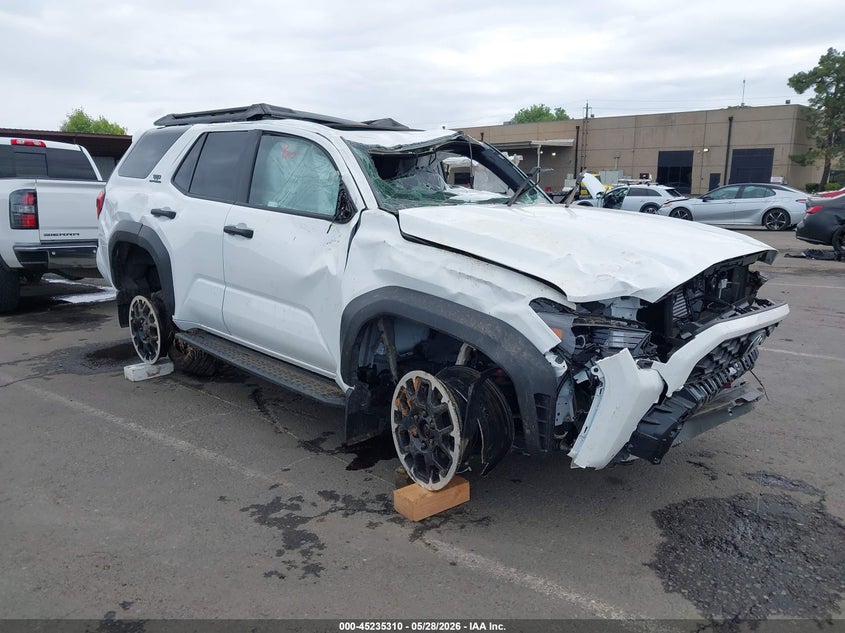 Vin: jteva5br7s5055624, lot: 45733101, toyota 4runner trd off road premium 2025 img_1