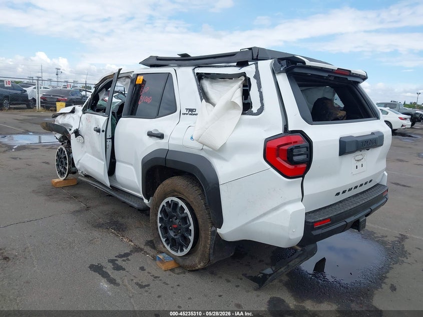 Vin: jteva5br7s5055624, lot: 45733101, toyota 4runner trd off road premium 20253