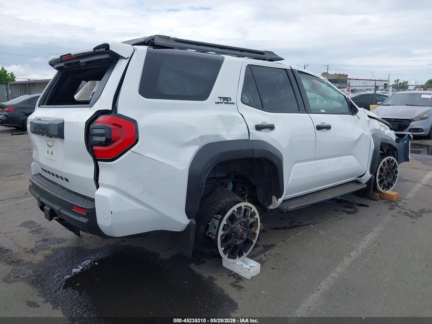 Vin: jteva5br7s5055624, lot: 45733101, toyota 4runner trd off road premium 20254
