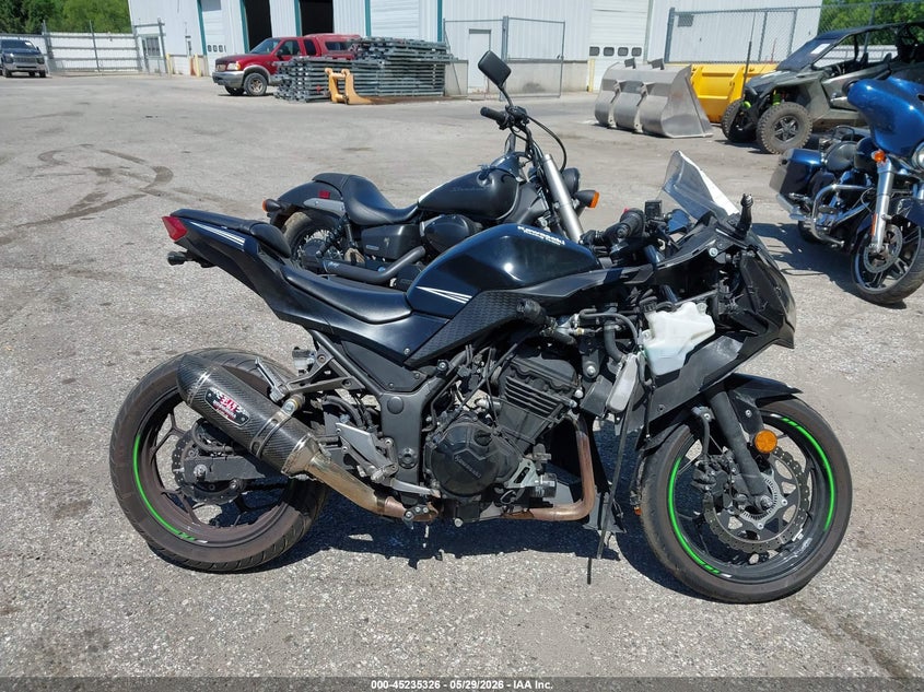 2017 Kawasaki Ex300 B VIN: JKAEX8B16HDA37268 Lot: 45235326