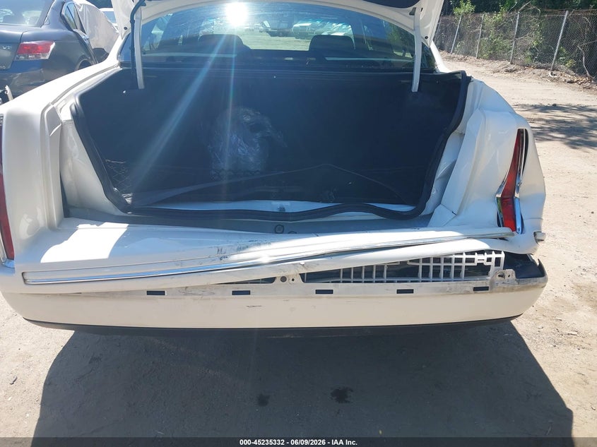 1998 Cadillac Deville Concours VIN: 1G6KF5499WU789895 Lot: 45235332