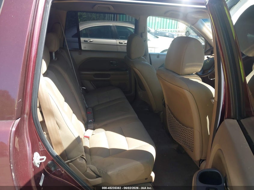2007 Honda Pilot Lx VIN: 5FNYF18157B010653 Lot: 45235382