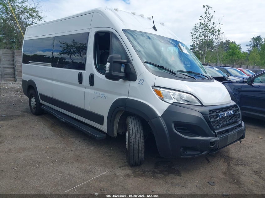 Vin: 3c6lrvpg3pe604086, lot: 45733197, ram promaster 2500 window van high roof 159 wb 2023 img_1
