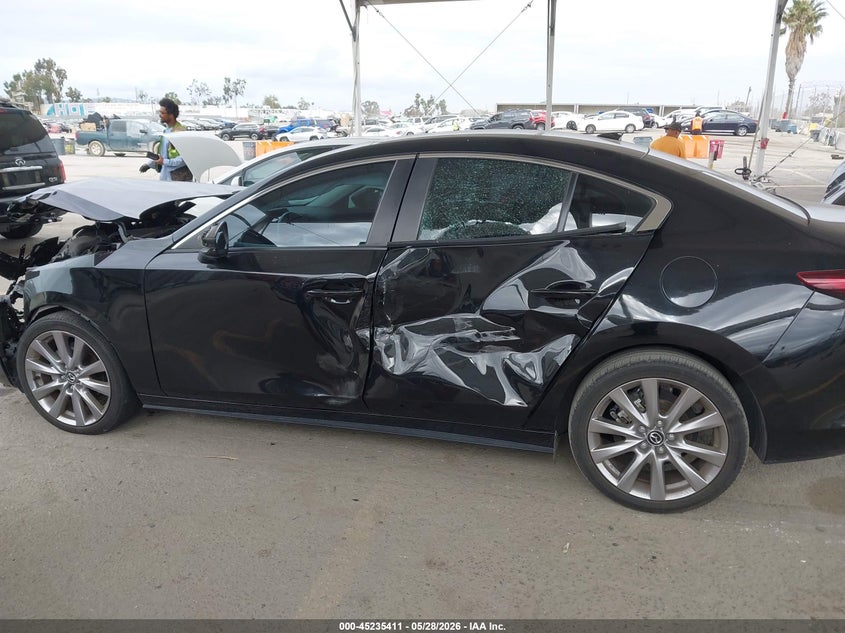 2020 Mazda Mazda3 Preferred Package VIN: 3MZBPADL3LM130531 Lot: 45235411