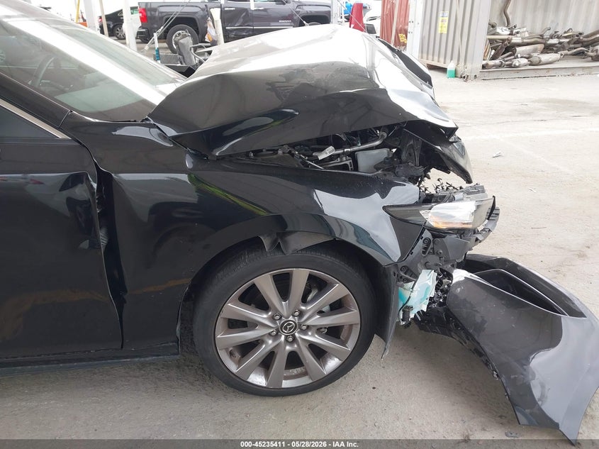 2020 Mazda Mazda3 Preferred Package VIN: 3MZBPADL3LM130531 Lot: 45235411