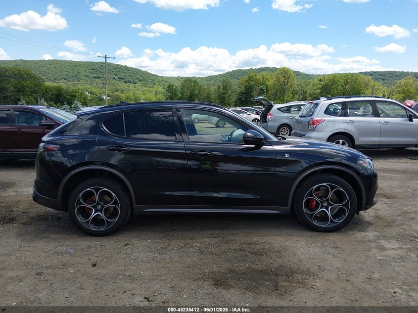 2024 Alfa Romeo Stelvio Ti Awd VIN: ZASPAKBN2R7D79739 Lot: 45235412