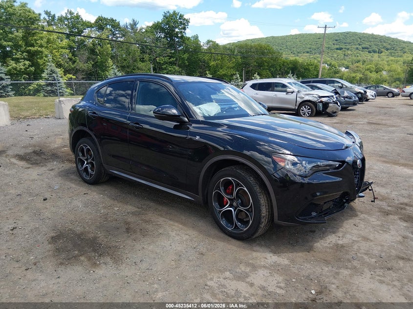 Vin: zaspakbn2r7d79739, lot: 45733203, alfa romeo stelvio ti awd 2024 img_1