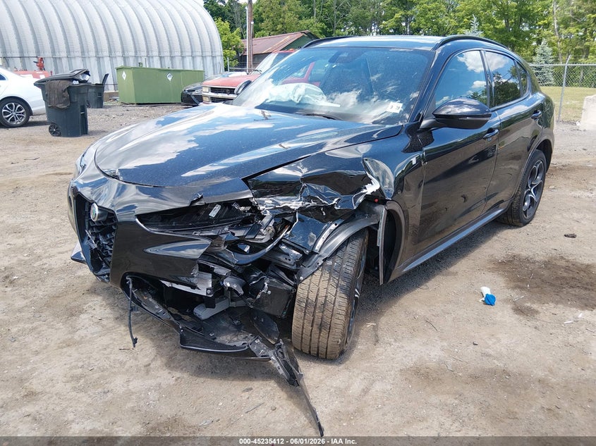 2024 Alfa Romeo Stelvio Ti Awd VIN: ZASPAKBN2R7D79739 Lot: 45235412