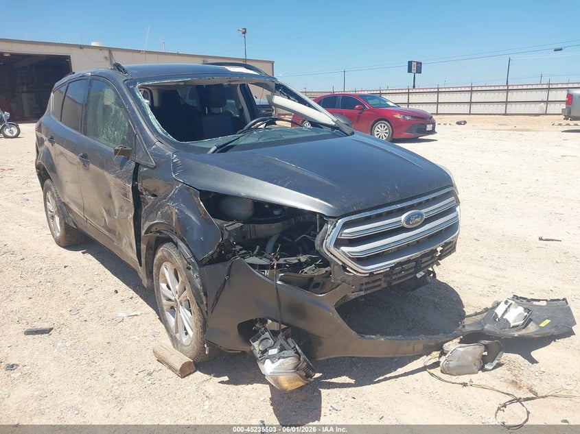 VIN 1FMCU0GD7JUD38964 2018 FORD ESCAPE SE
