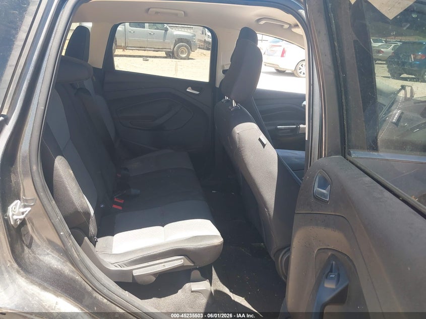 VIN 1FMCU0GD7JUD38964 2018 FORD ESCAPE SE