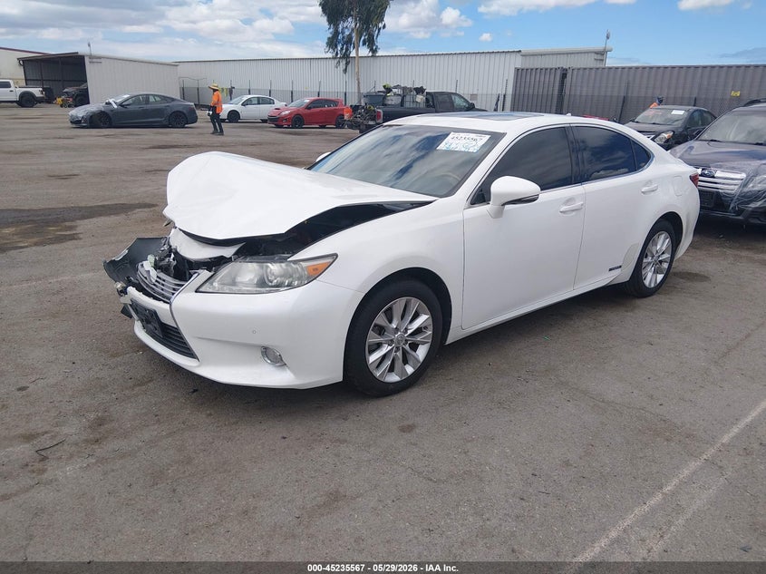 Vin: jthbw1gg2d2006438, lot: 45733358, lexus es 300h 20132