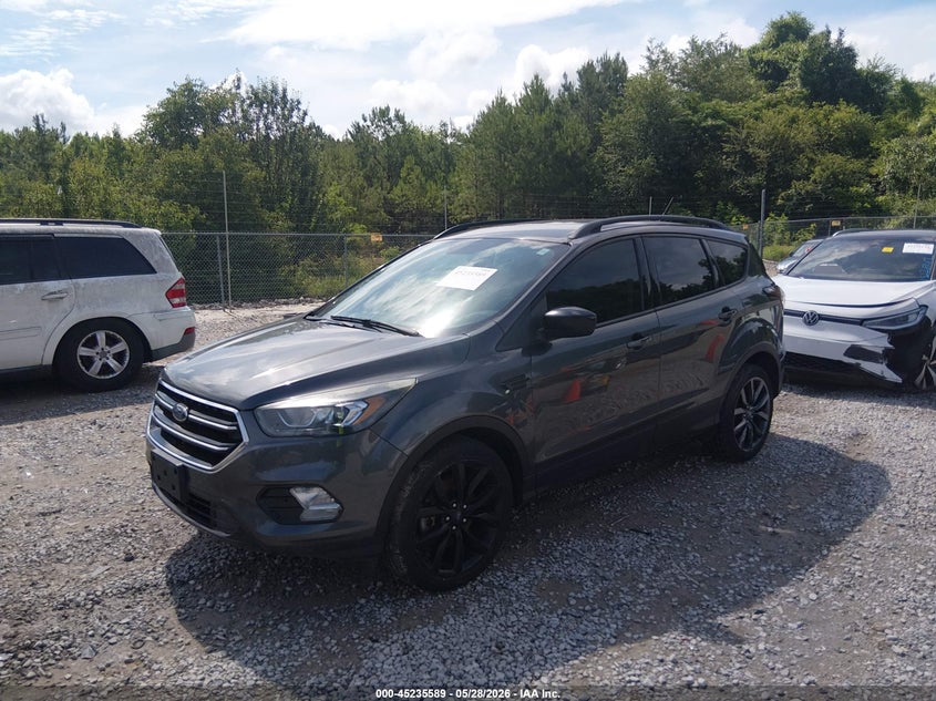 2017 Ford Escape Se 1FMCU9GDXHUD49830 photo 1