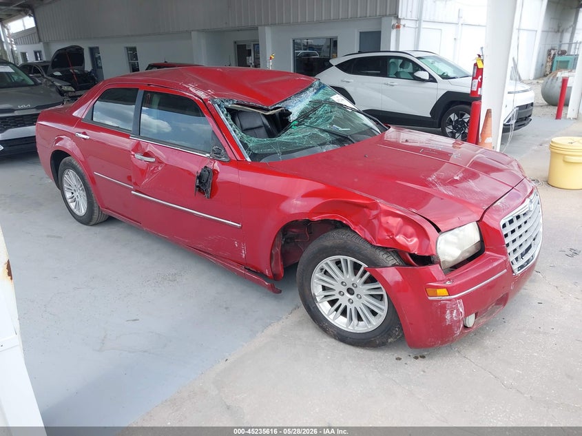 Vin: 2c3ca5cvxah206166, lot: 45733407, chrysler 300 touring/signature series/executive series 2010 img_1