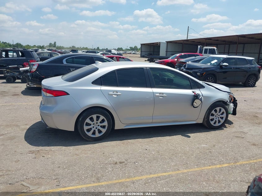 VIN JTDEPMAE3N3011017 2022 TOYOTA COROLLA LE