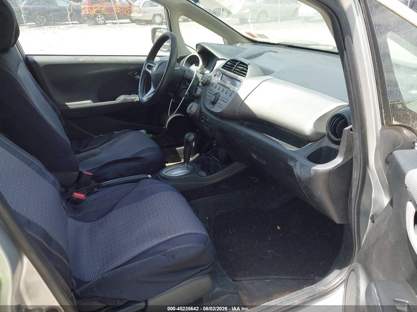 2012 Honda Fit 1.5 silver Lot 111045235642 Vin JHMGE8H36CC000082