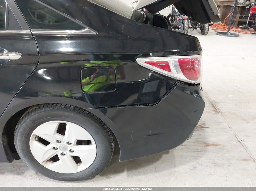 KMHEC4A48CA038169 2012 Hyundai Sonata 2.4 Hybrid Black