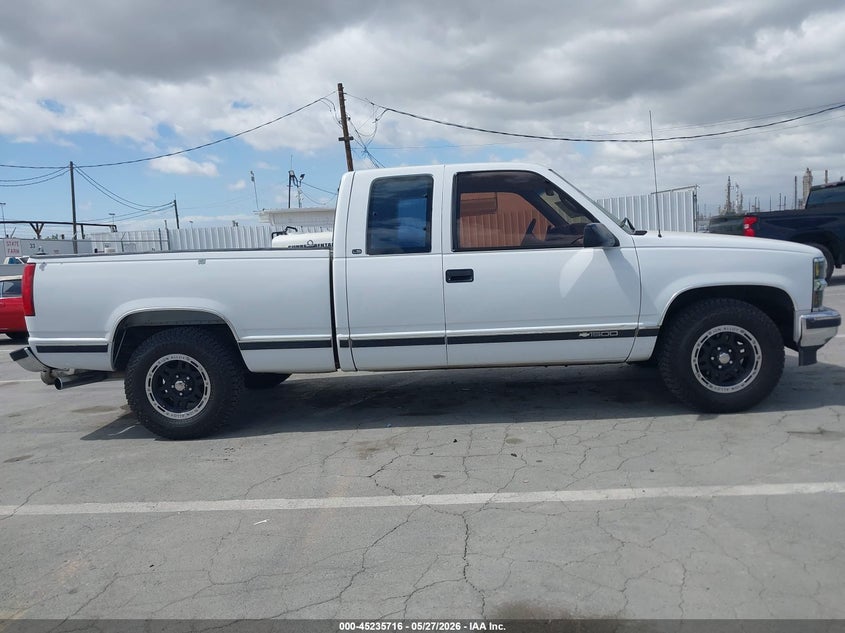 1999 CHEVROLET C/K TRUCK 5.7L V-8 255HP