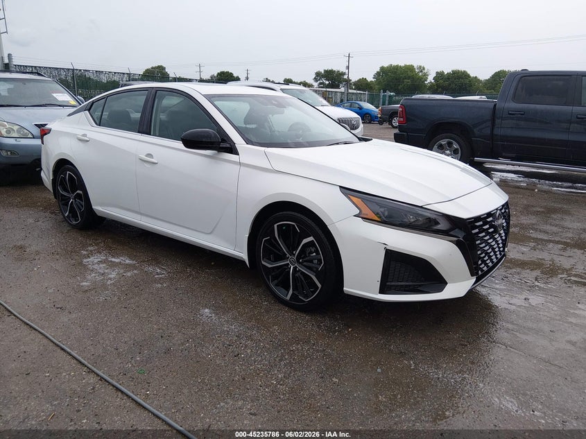 2024 Nissan Altima
