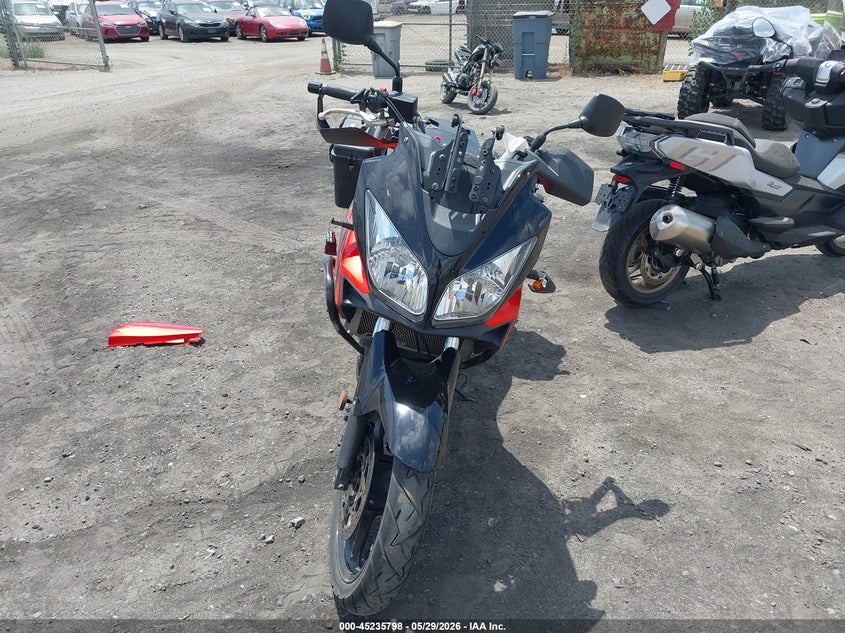 2009 SUZUKI DL650 MOTO 2