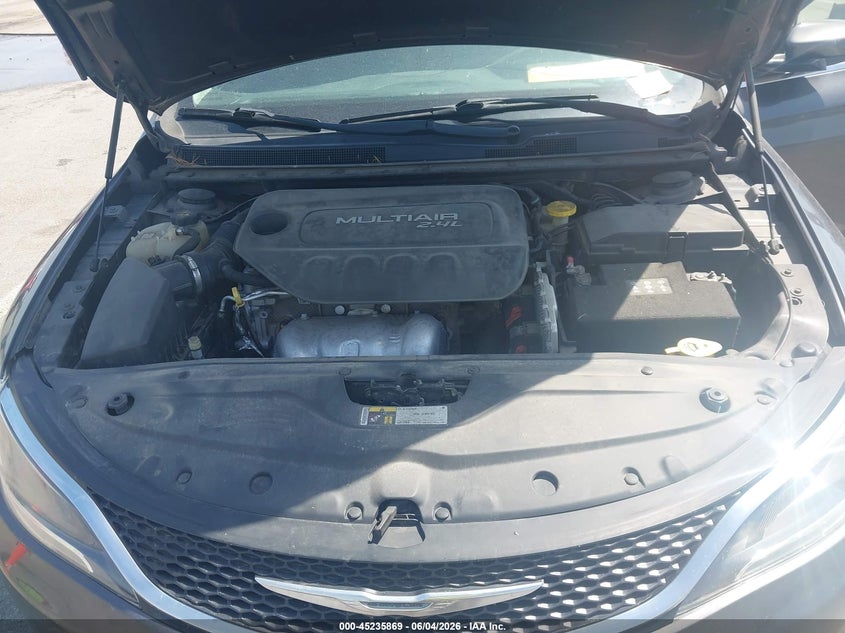 2015 Chrysler 200 Limited VIN: 1C3CCCAB0FN677071 Lot: 45235869
