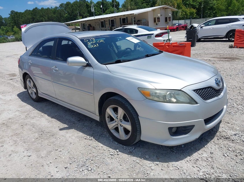 Vin: 4t1bk3ek4bu131244, lot: 45733686, toyota camry se v6 2011 img_1