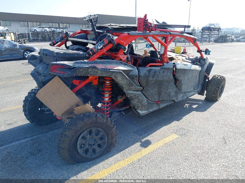 2018 CAN-AM MAVERICK X3 MAX auction photo 4