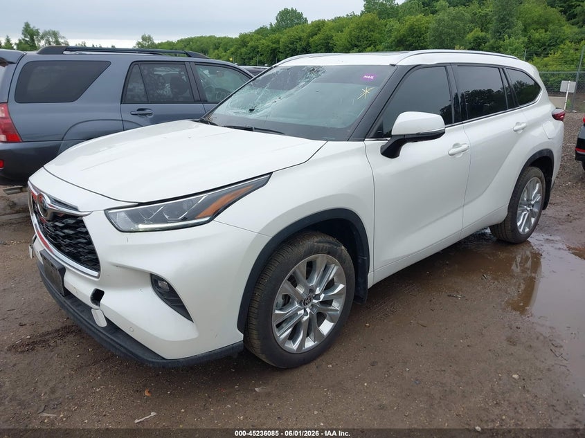 2021 TOYOTA HIGHLANDER auction photo 2