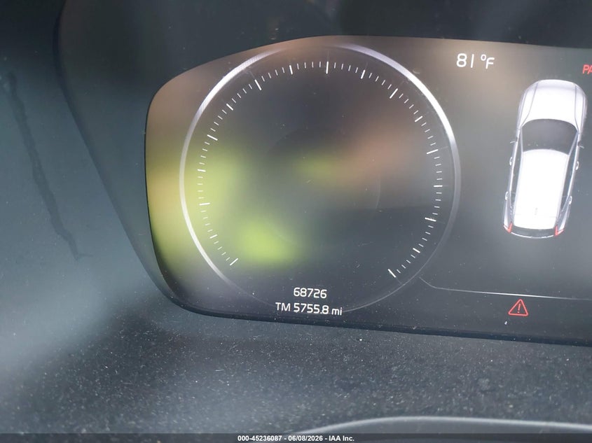 2021 VOLVO XC40 2L I4   N(VIN: YV4162UM6M2420090